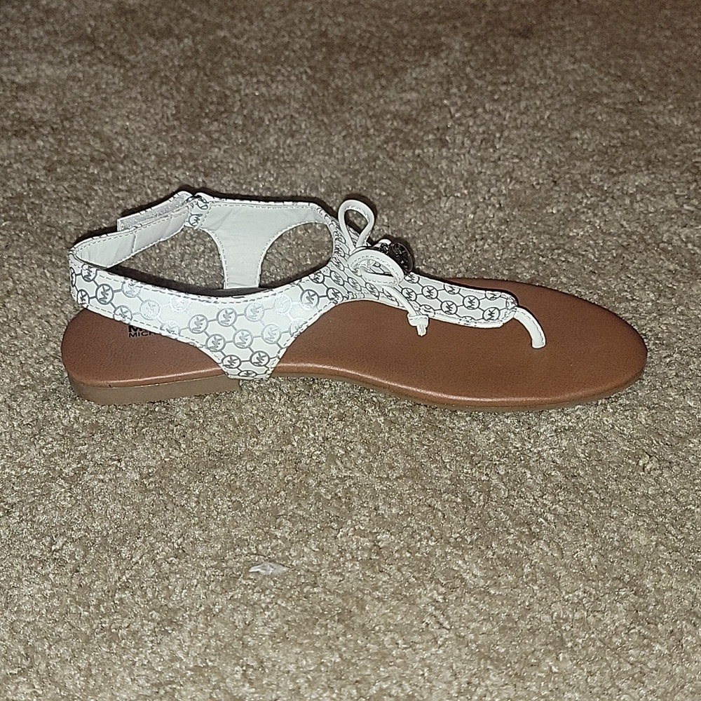 Sandals - Picture 2 of 4